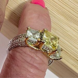 💛Art Deco Style Two-tone Ring with Yellow and Clear Stones Size 6
